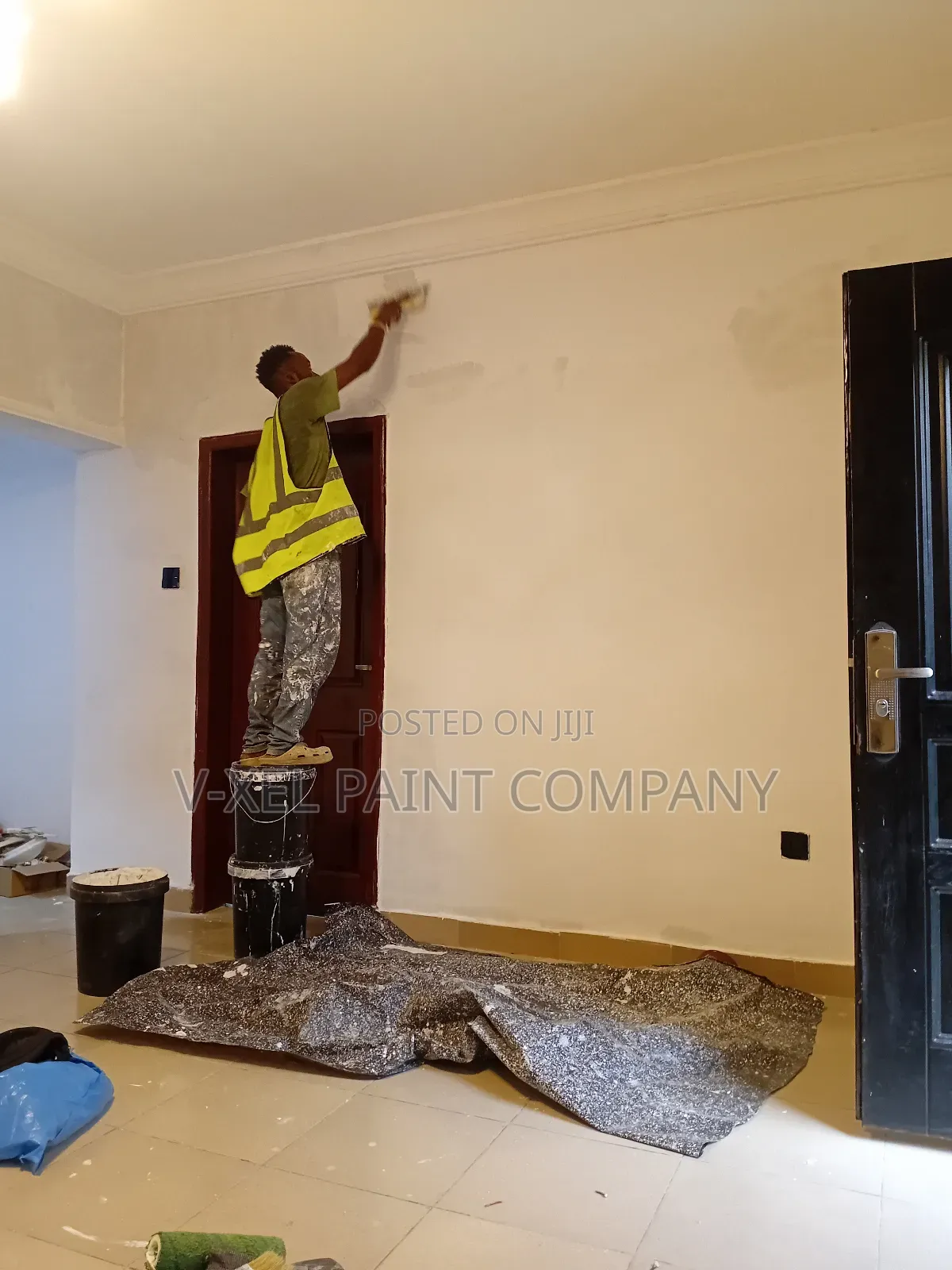 House Painting and Wall Bracket/ Screeding