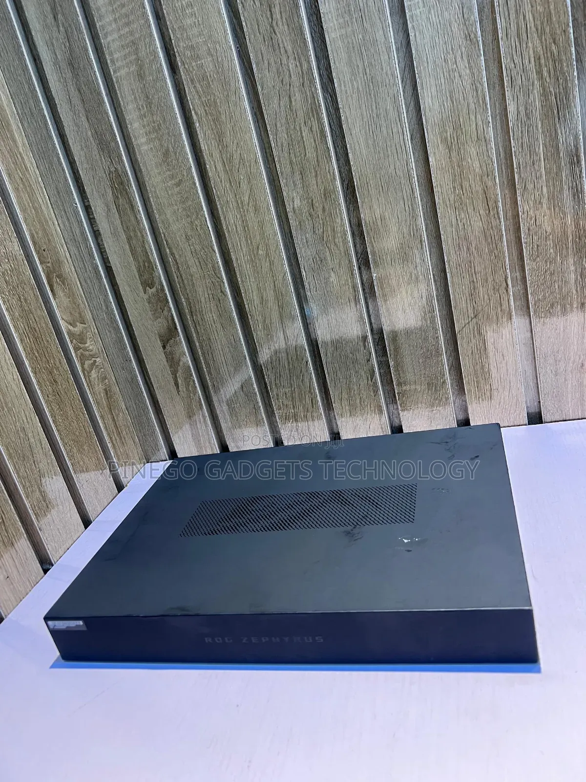 Laptop Asus ROG Zephyrus G16 16GB Intel Core Ultra 9 SSD 1T