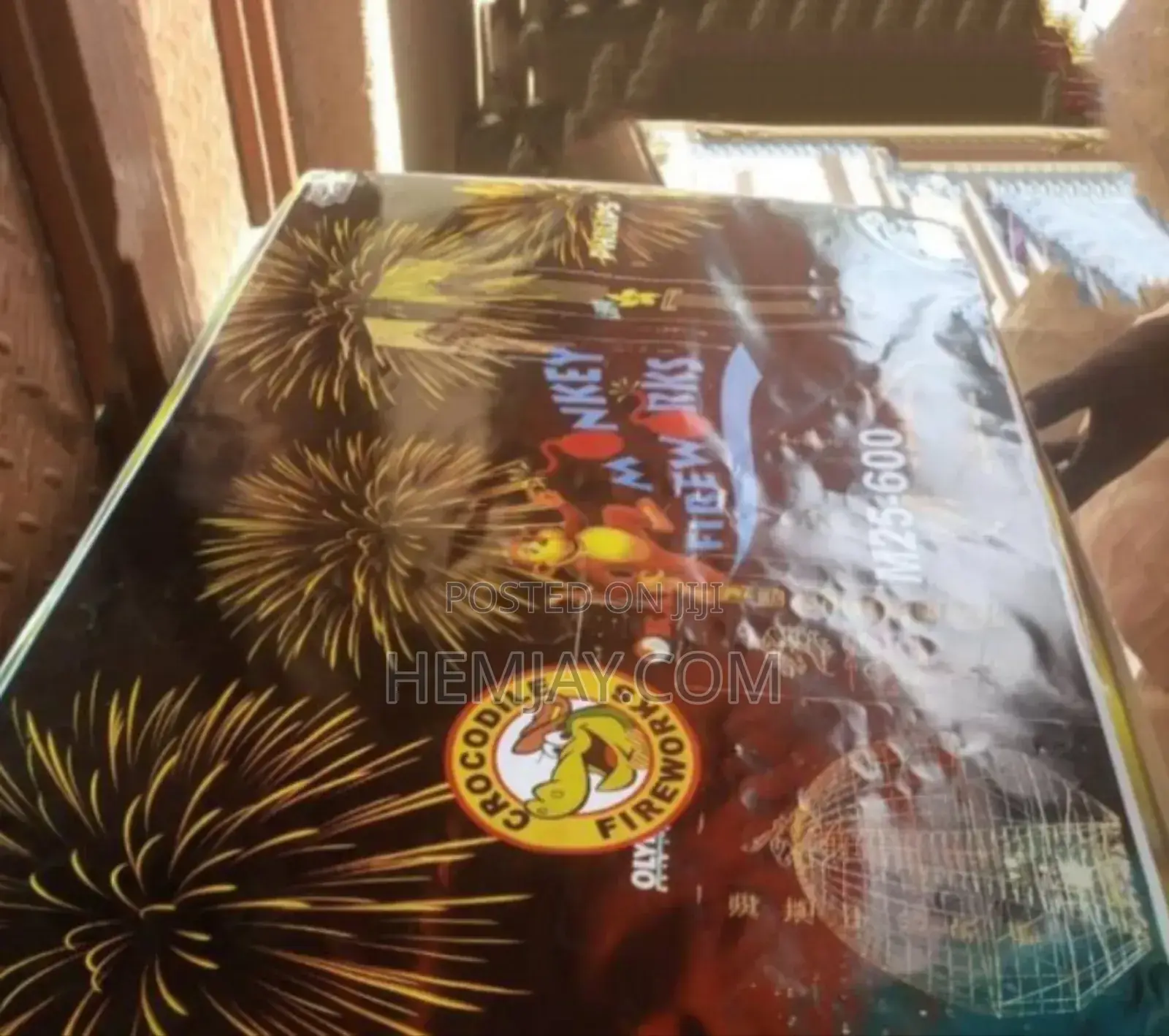 World Classic 600shot and Display Fireworks Knockout (600 Shot)