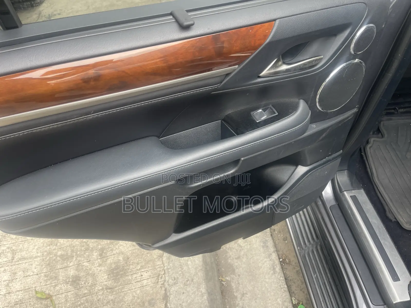 Lexus LX 570 (5 seats) AWD 2018 Gray
