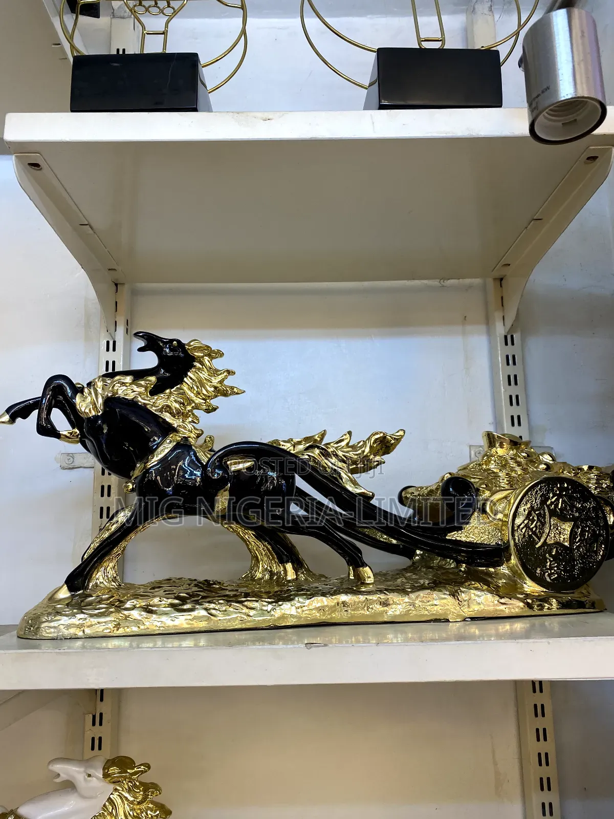 Modern Resin Horse Creative Walking Horse Sculptures Centretable Deco