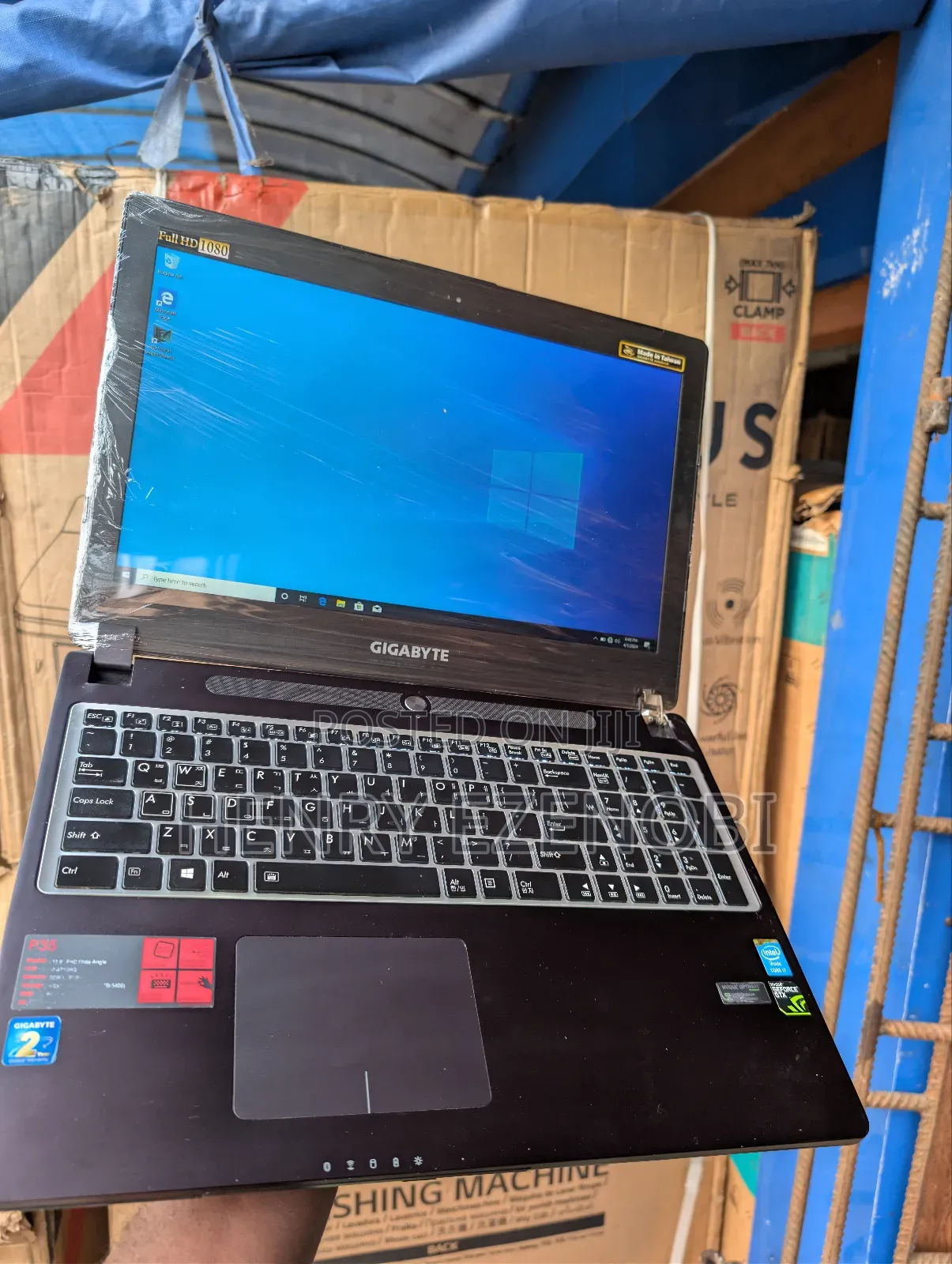 Laptop Gigabyte P35X v7 16GB Intel Core i7 HDD+SSD 1T