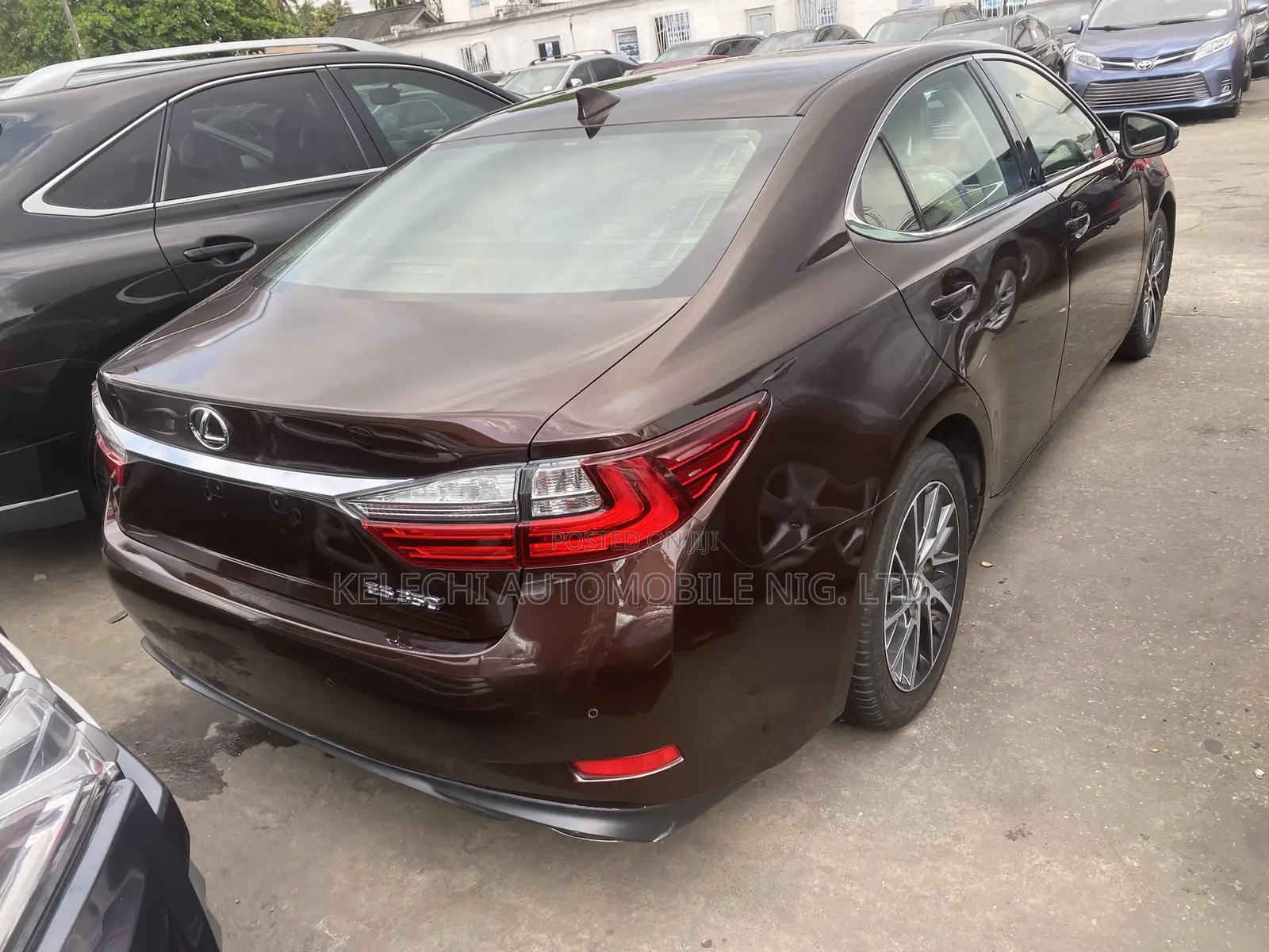 Lexus ES 350 FWD 2016 Burgundy