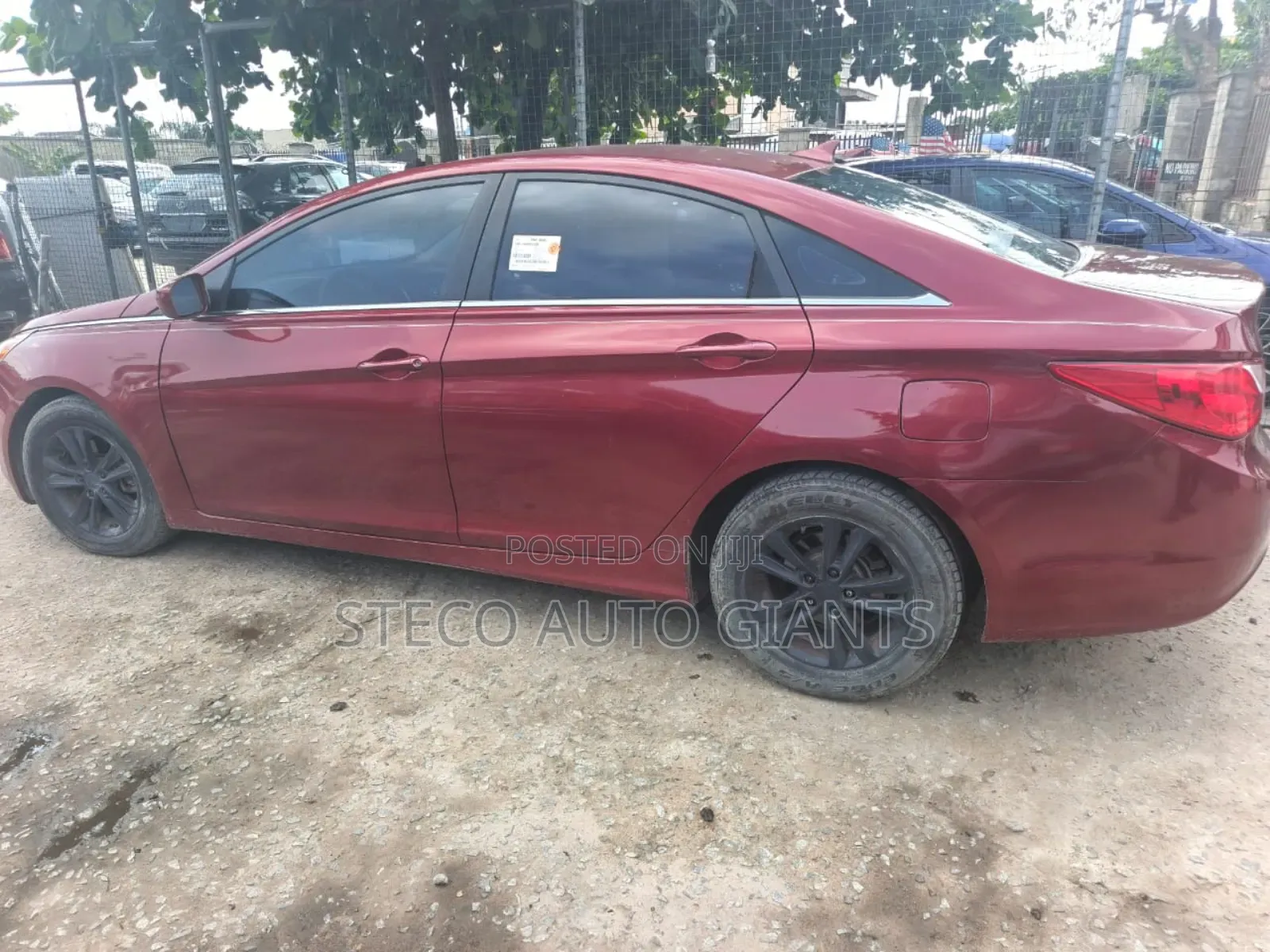Hyundai Sonata SE 2.0T Sedan FWD (2.0L 4cyl 6A) 2011 Red