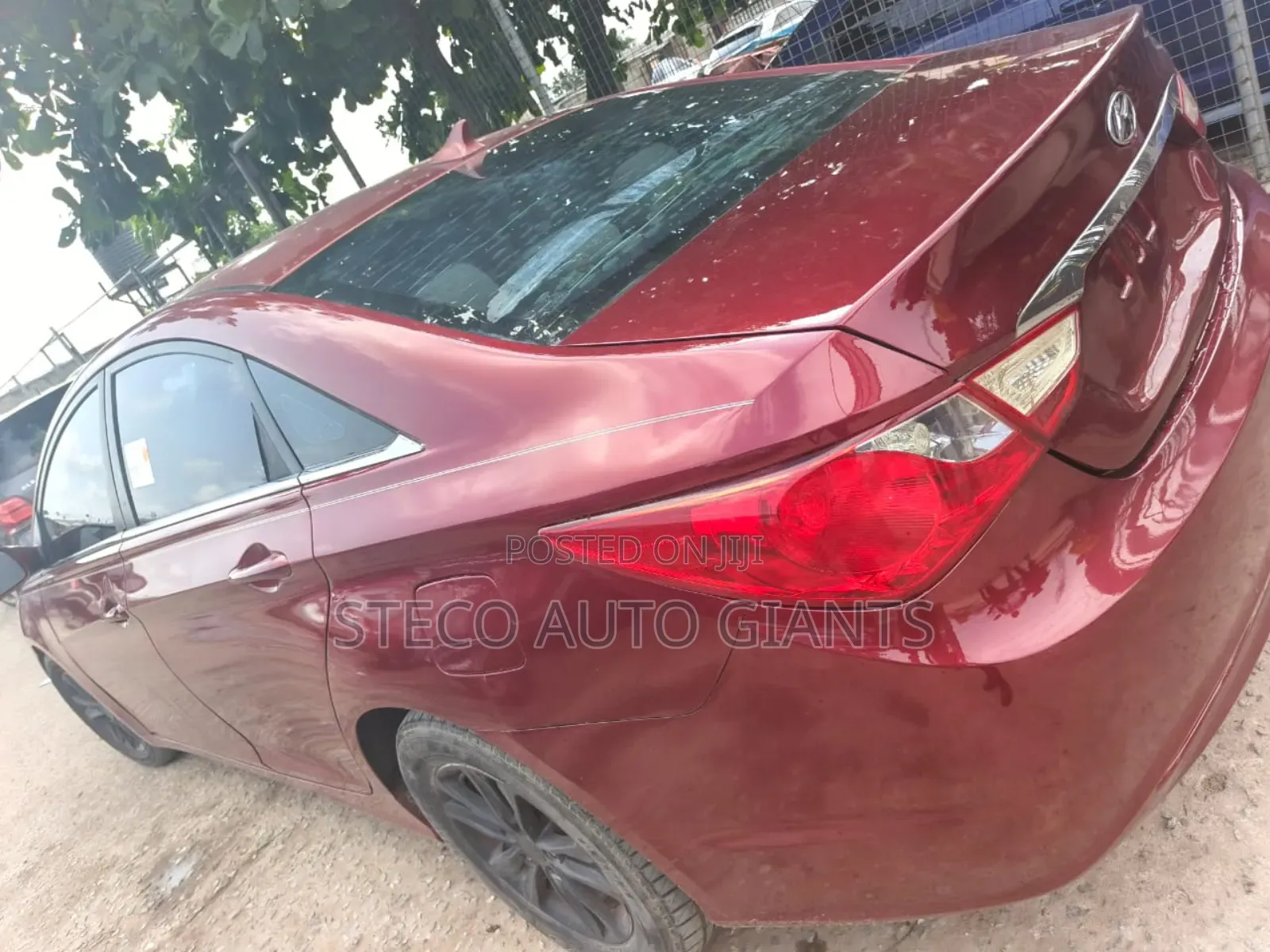 Hyundai Sonata SE 2.0T Sedan FWD (2.0L 4cyl 6A) 2011 Red