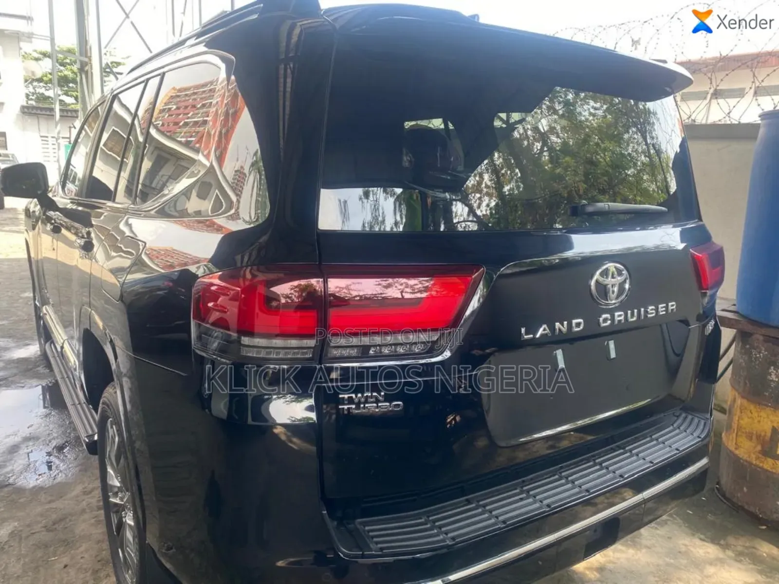 New Toyota Land Cruiser LC300 2025 Black