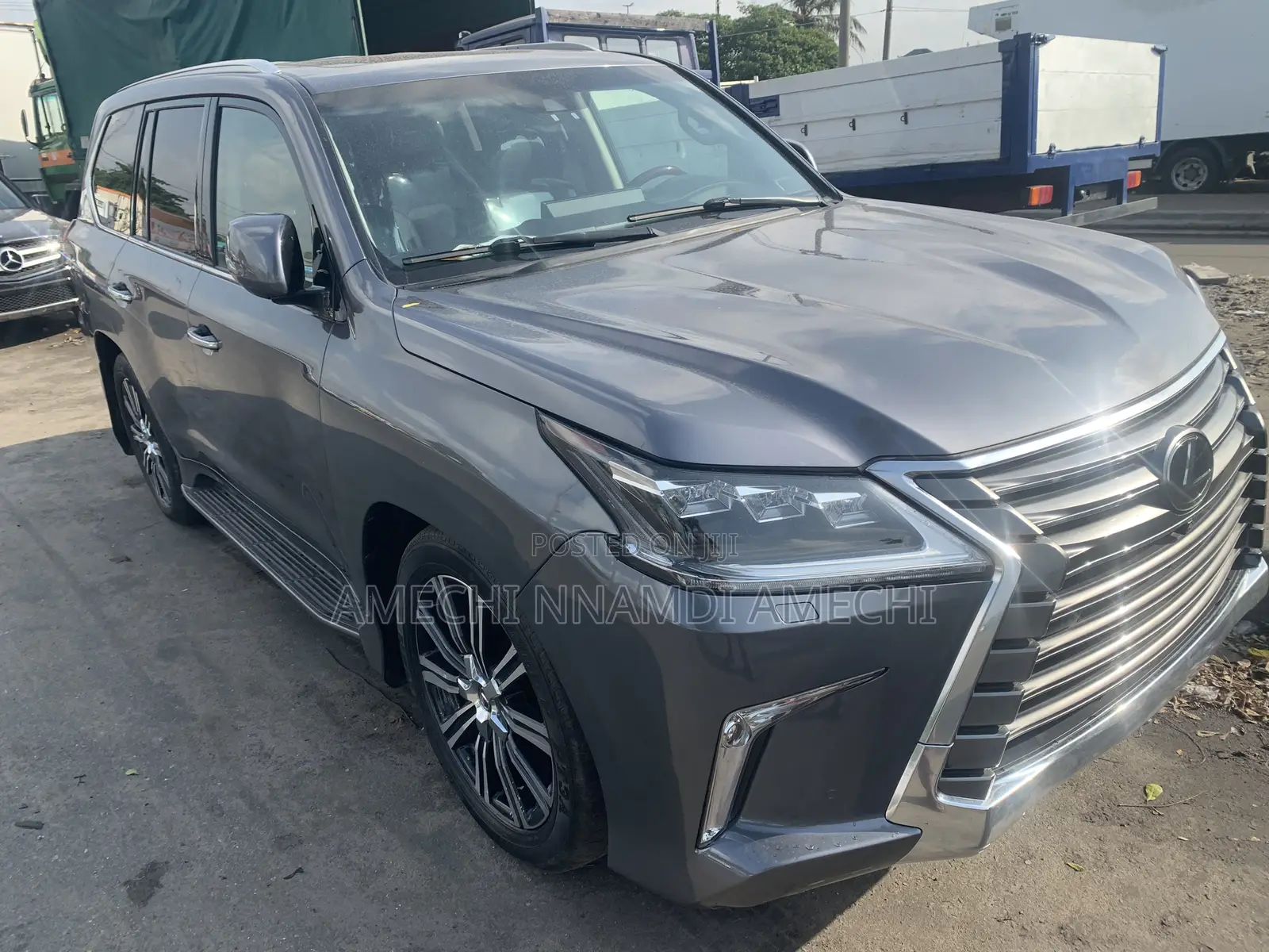 Lexus LX 570 AWD 2018 Gray