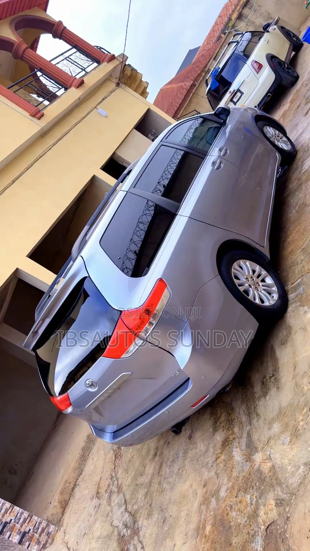 Toyota Sienna 2014 Silver