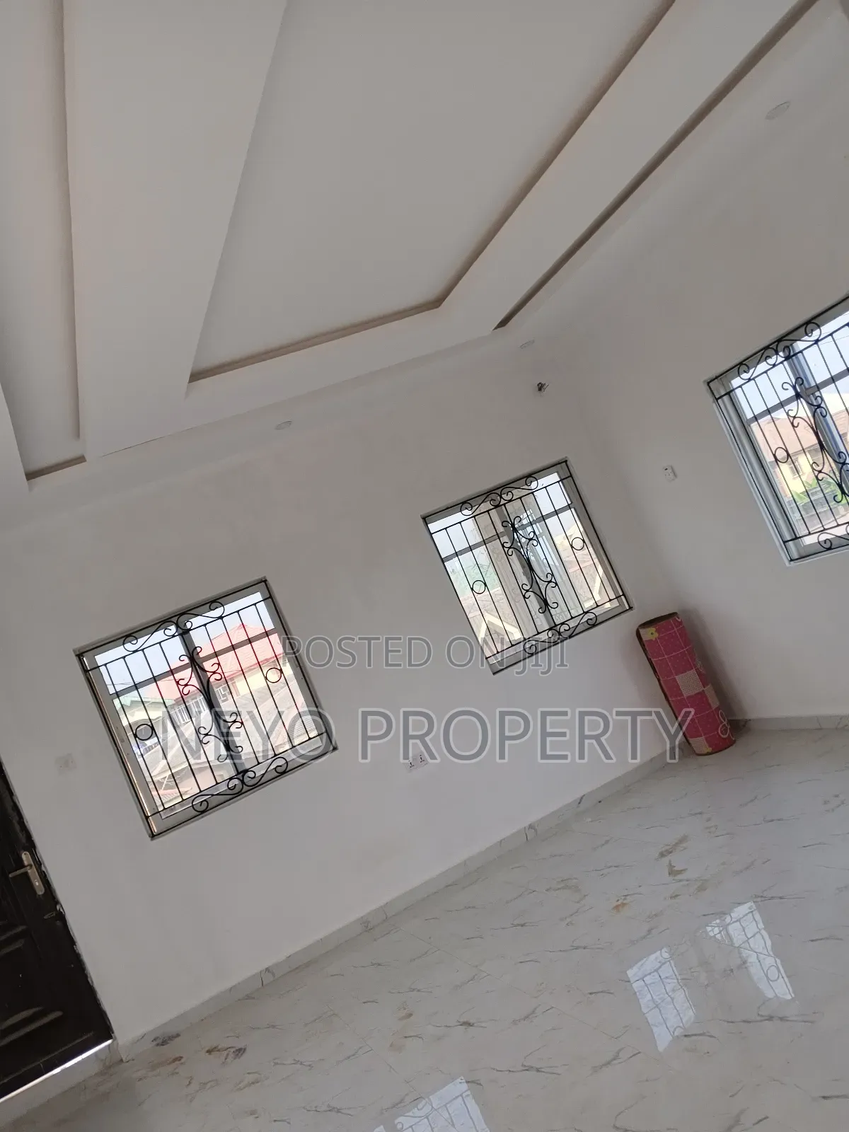 Furnished 2bdrm Block of Flats in Rasaq Tawio, Igbogbo for rent
