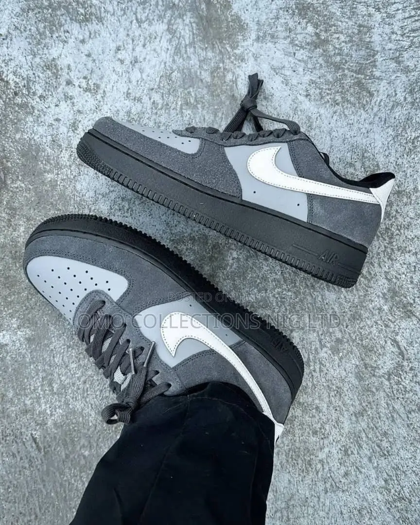Classic Nike Air Force Sneakers – Fully Boxed