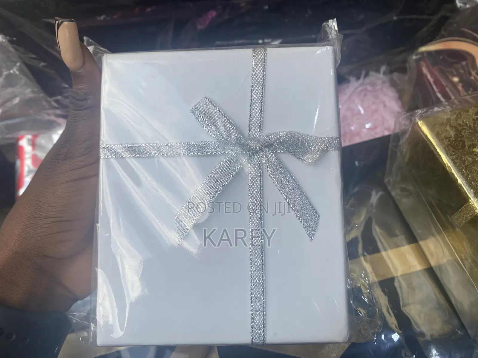 Gift Boxes of Different Designs,Sizes,Color and Placement for Gifting