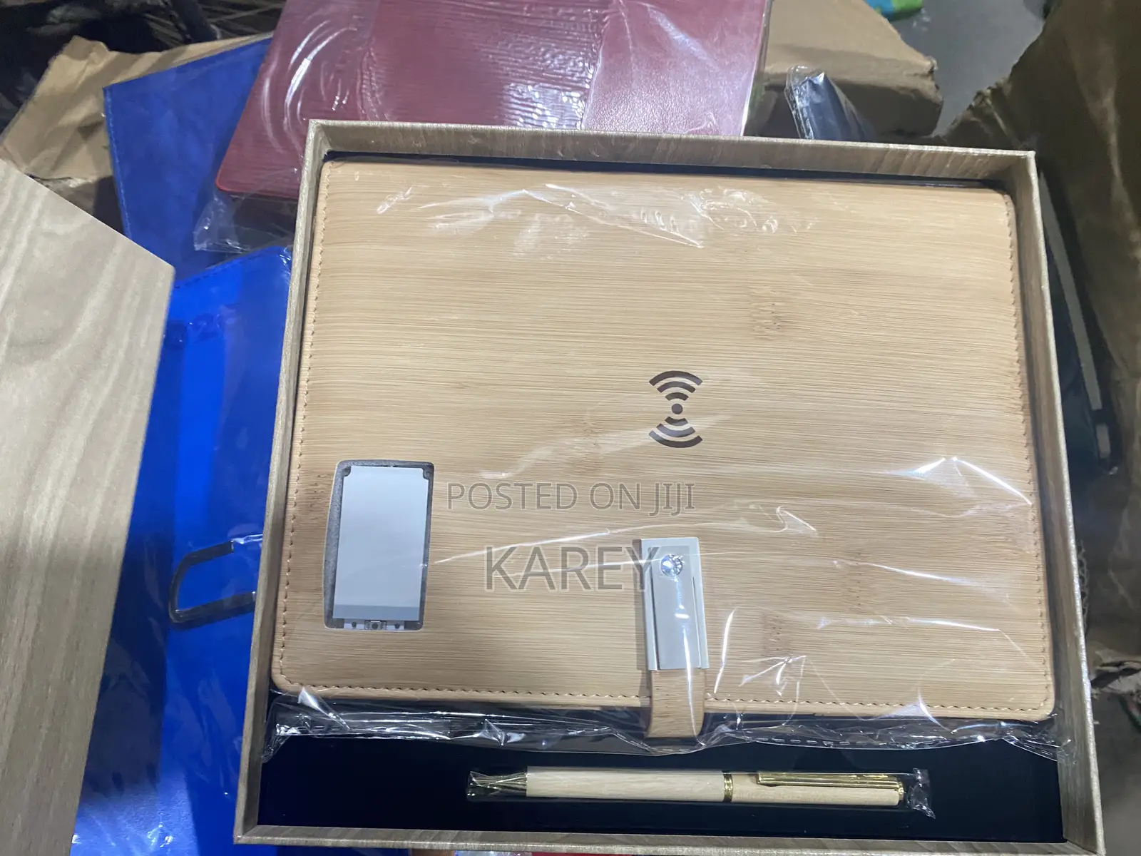 Gift Box Diary With Items;Powerbank,Umbrella,Flask,Notepad,Flash Drive