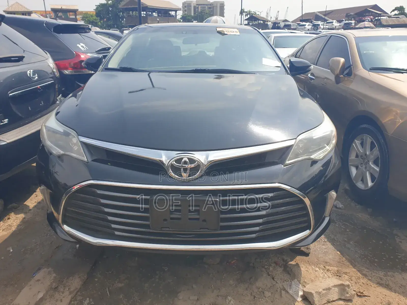 Toyota Avalon Limited FWD Sedan (3.6L 6cyl 6A) 2016