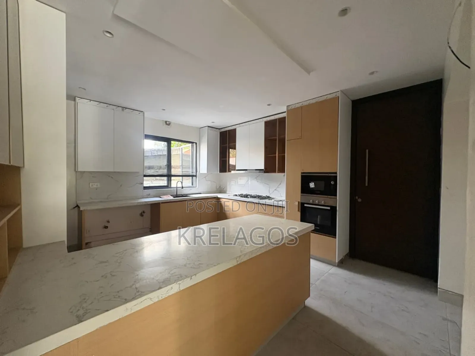 4bdrm Maisonette in Ikoyi for rent