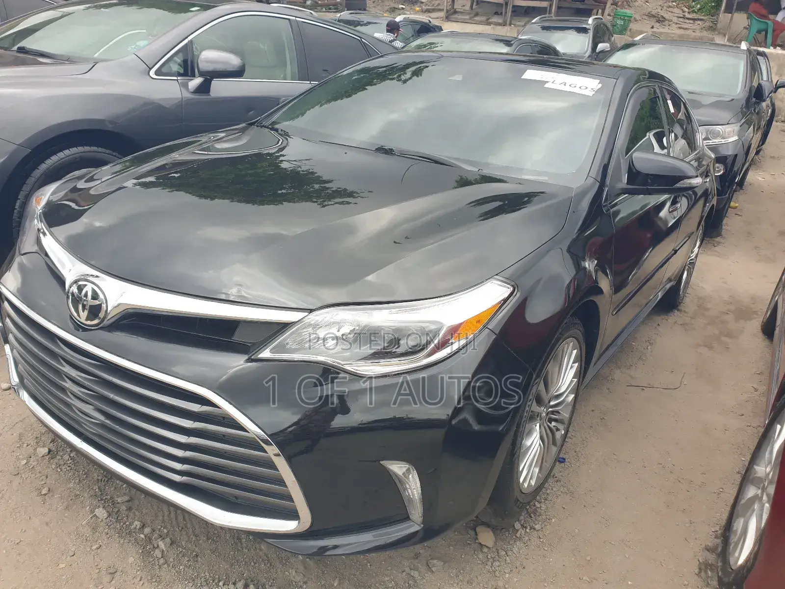 Toyota Avalon XLE Plus Sedan FWD (3.5L 6cyl 6A) 2017 Black