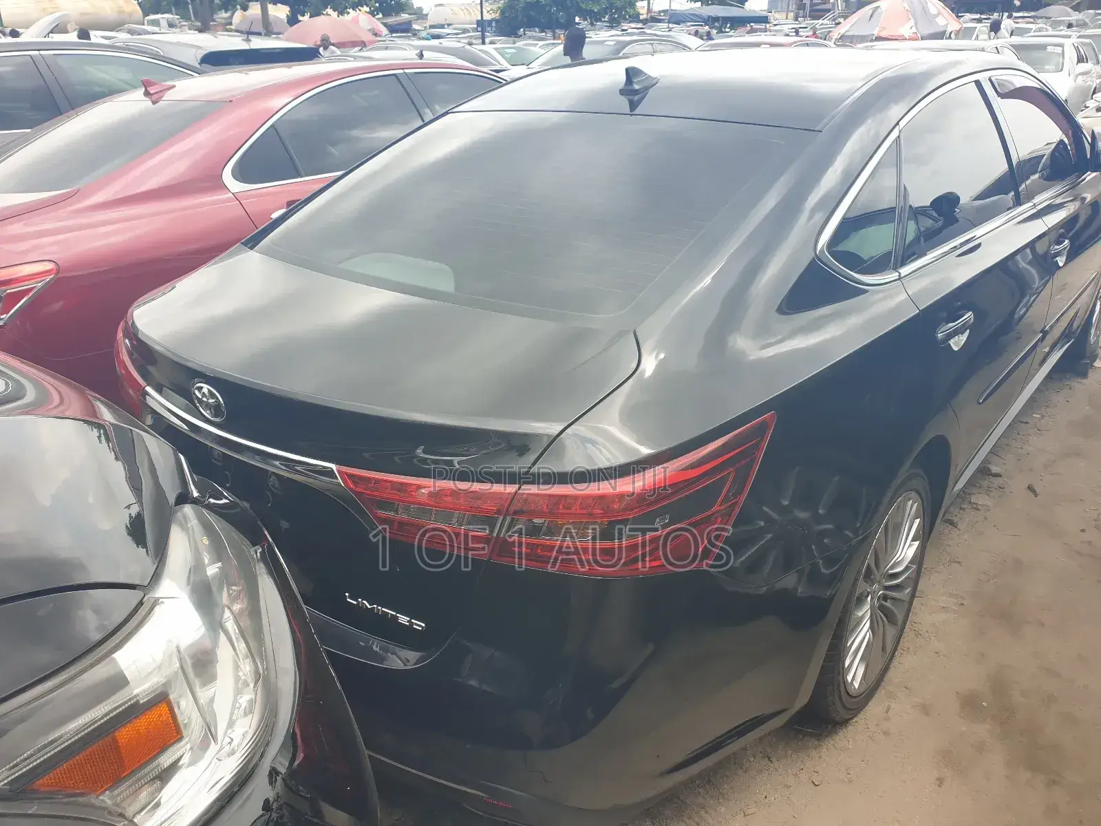 Toyota Avalon XLE Plus Sedan FWD (3.5L 6cyl 6A) 2017 Black