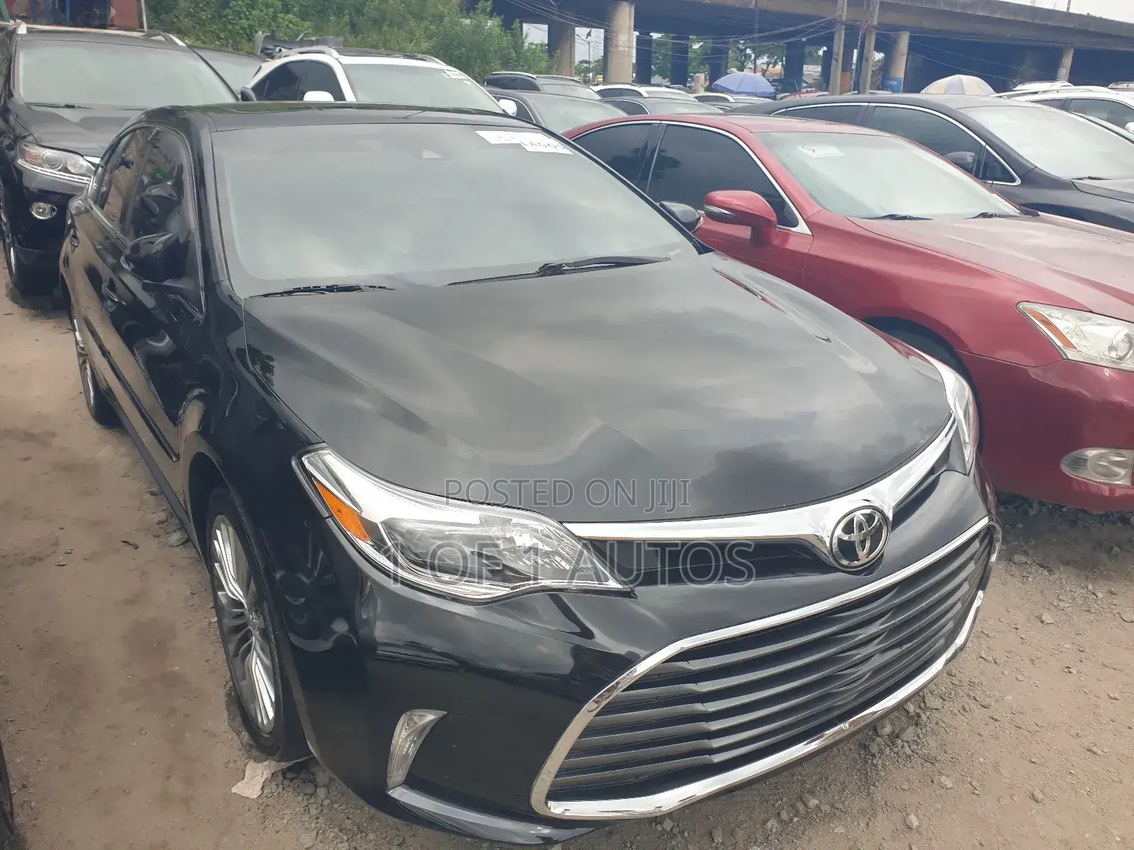 Toyota Avalon XLE Plus Sedan FWD (3.5L 6cyl 6A) 2017 Black