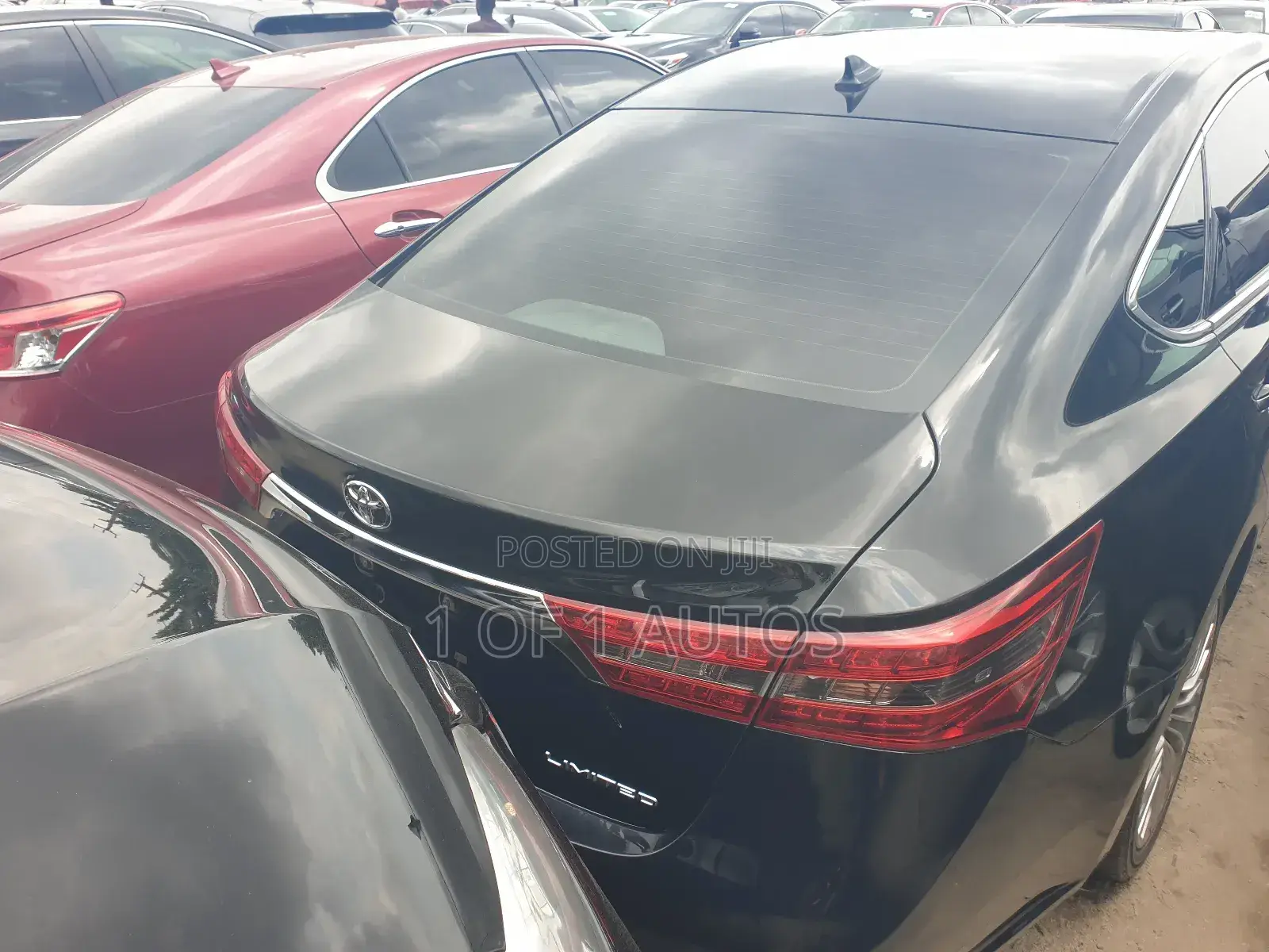 Toyota Avalon XLE Plus Sedan FWD (3.5L 6cyl 6A) 2017 Black