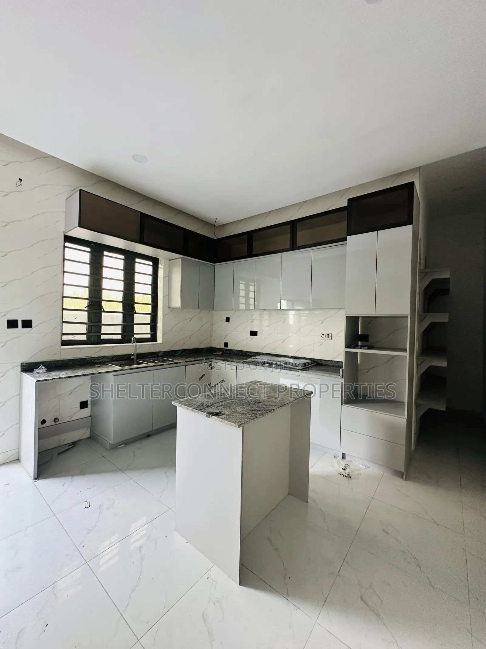 5bdrm Duplex in VGC / Ajah for sale