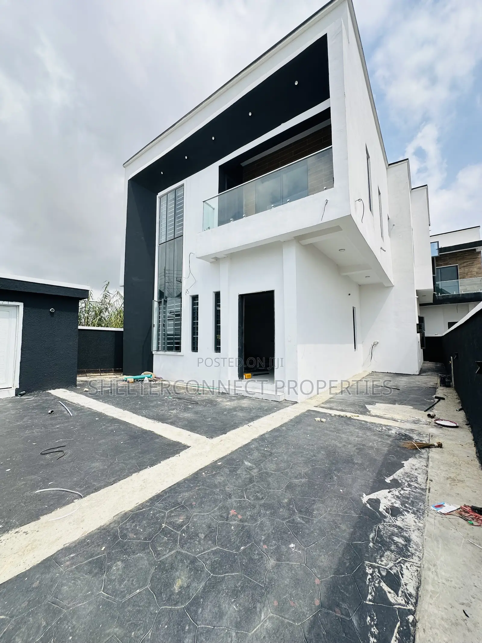 5bdrm Duplex in VGC / Ajah for sale