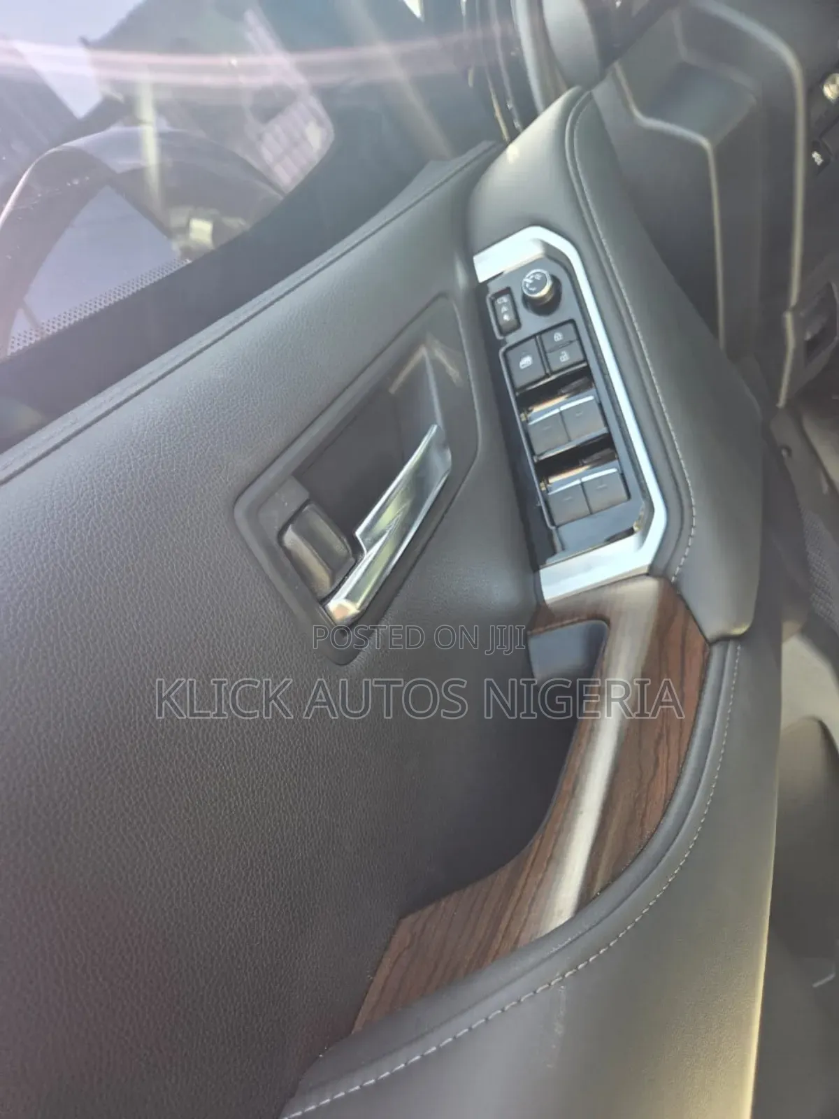 New Toyota Land Cruiser LC300 2025 Black