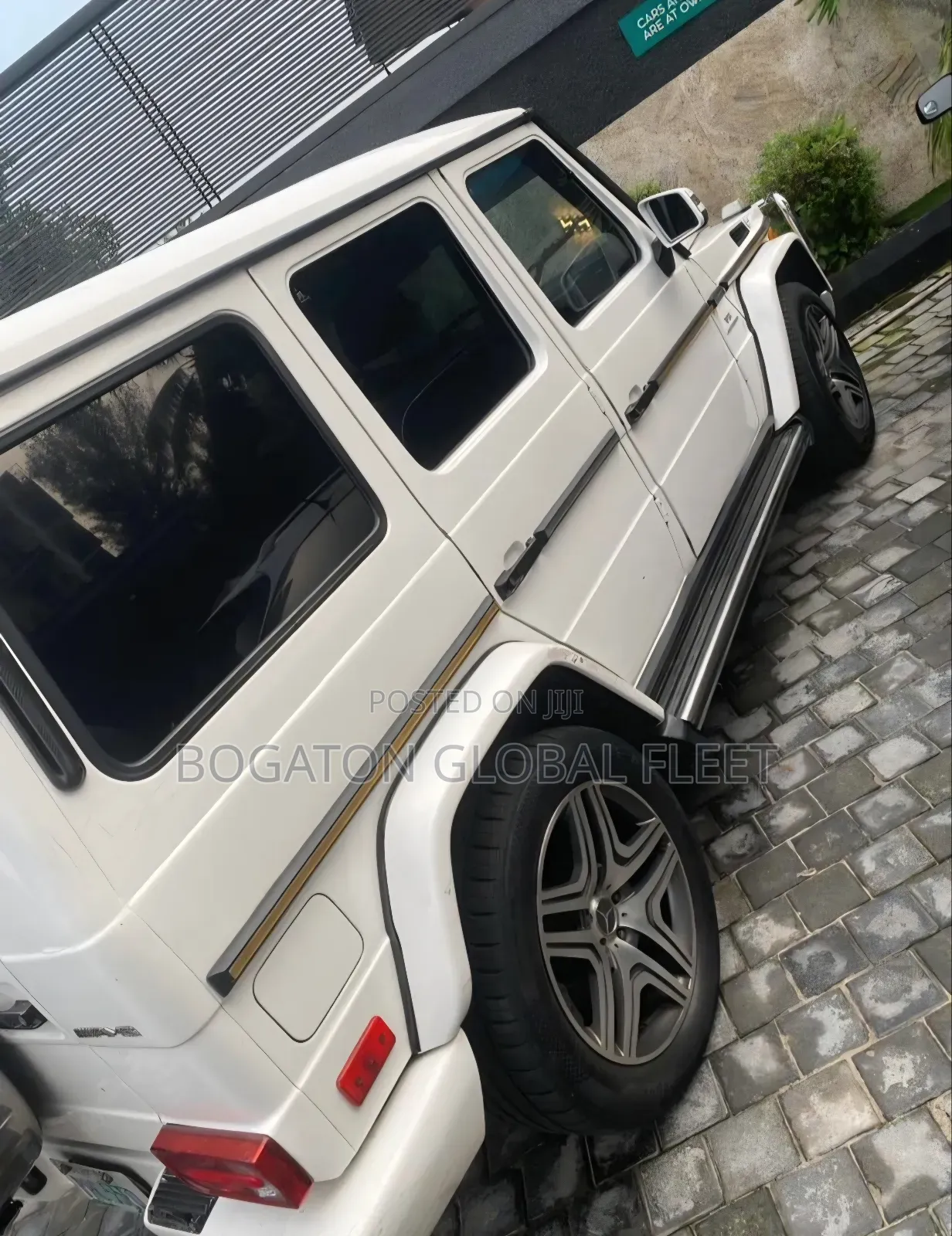 Bulletproof Gwagon for Rent (White)