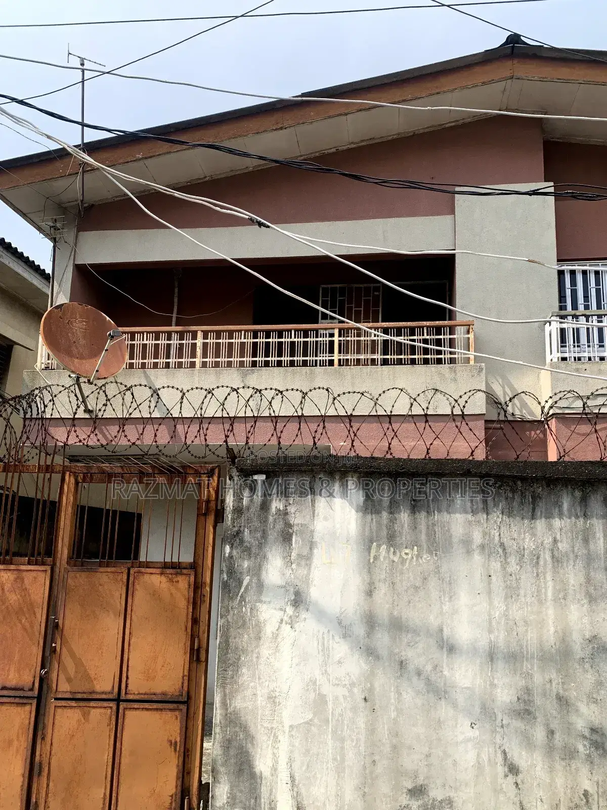 4bdrm Duplex in Alagomeji for sale