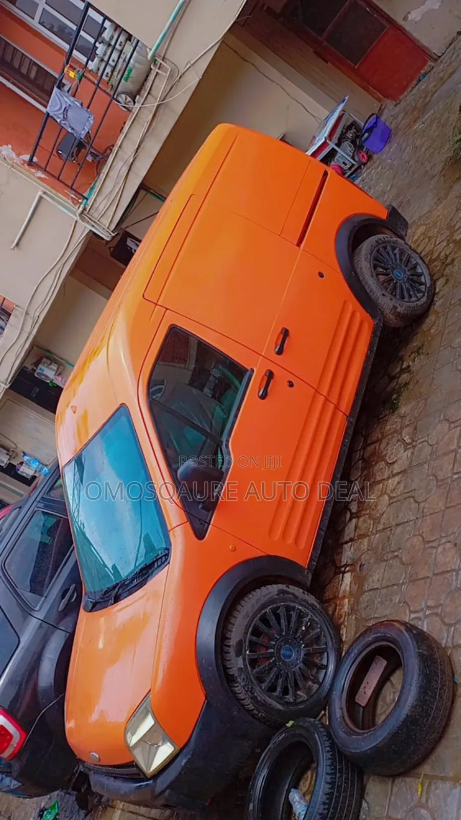 Ford Transit 2005 Orange