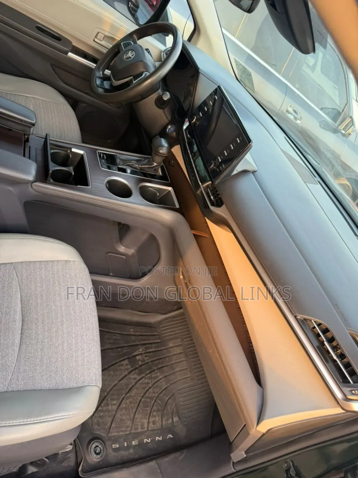 Toyota Sienna 2021 Green