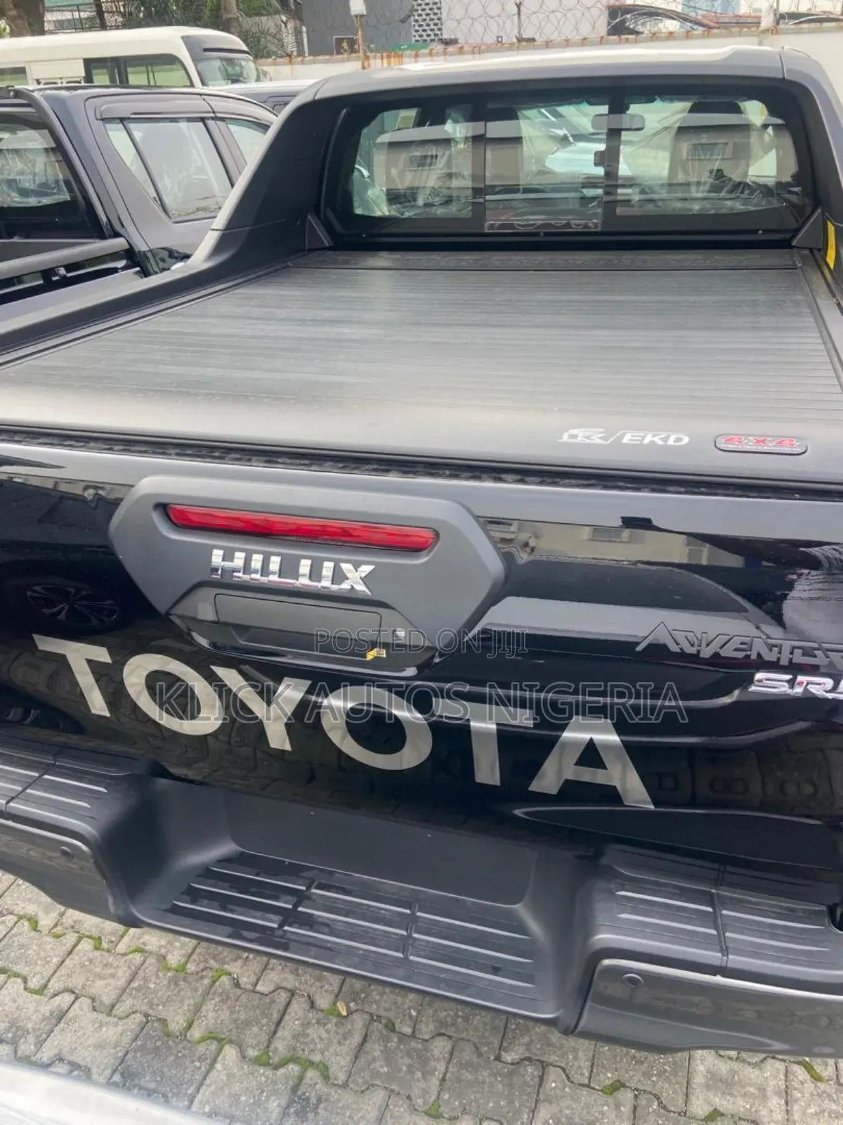 New Toyota Hilux 2025 Black
