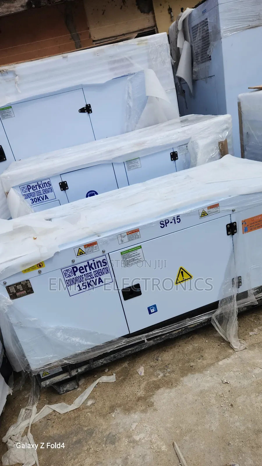 15kva Perkins Diesel Soundproof Generator 2years Wty