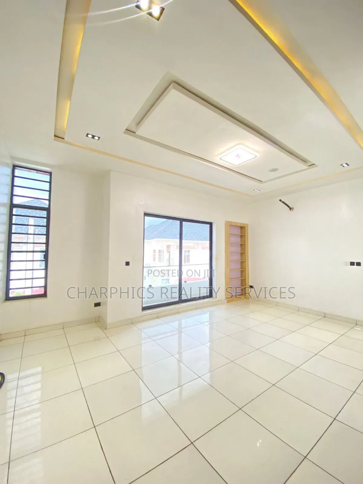 4bdrm Duplex in Ikota for rent