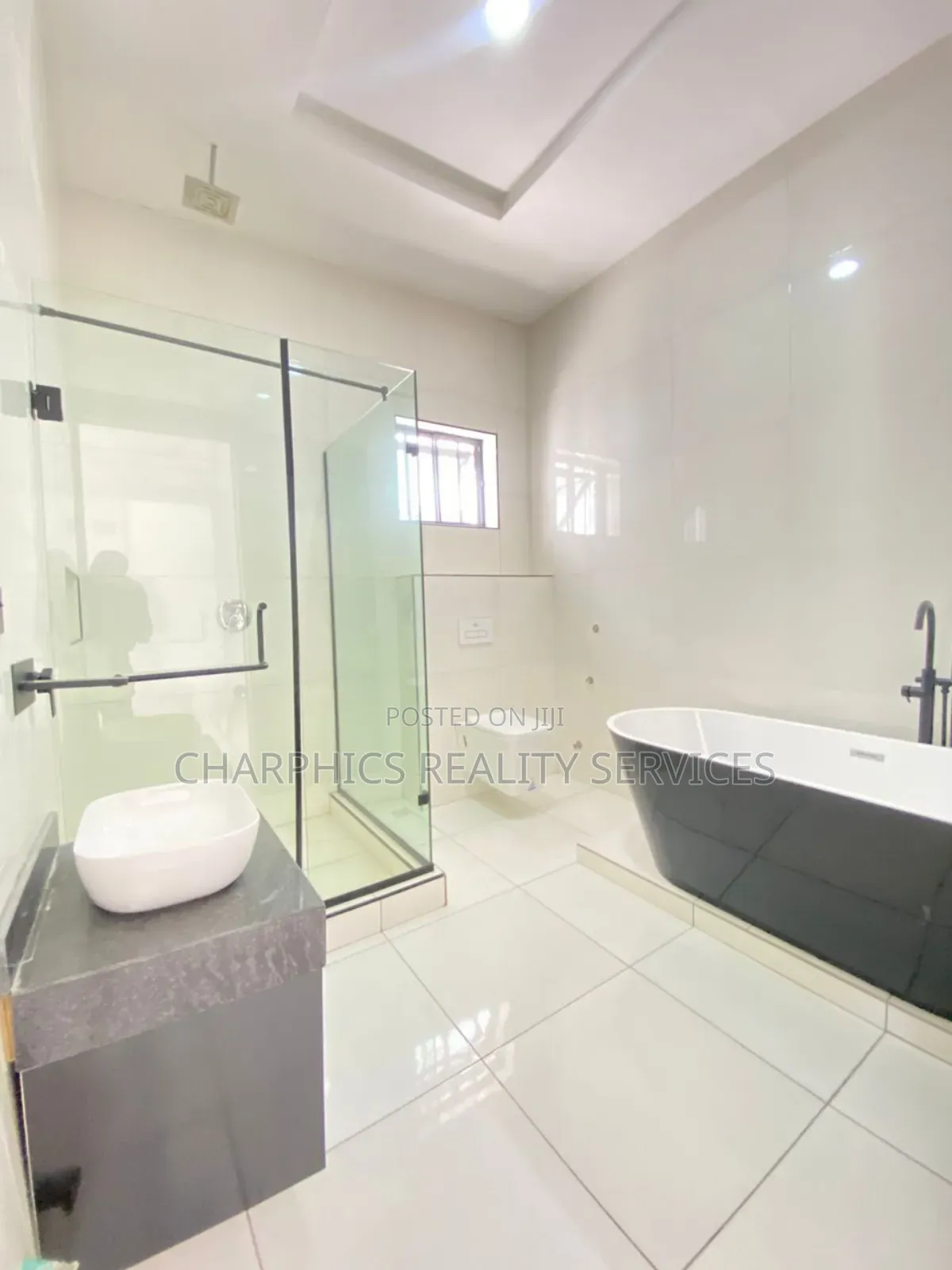 4bdrm Duplex in Ikota for rent