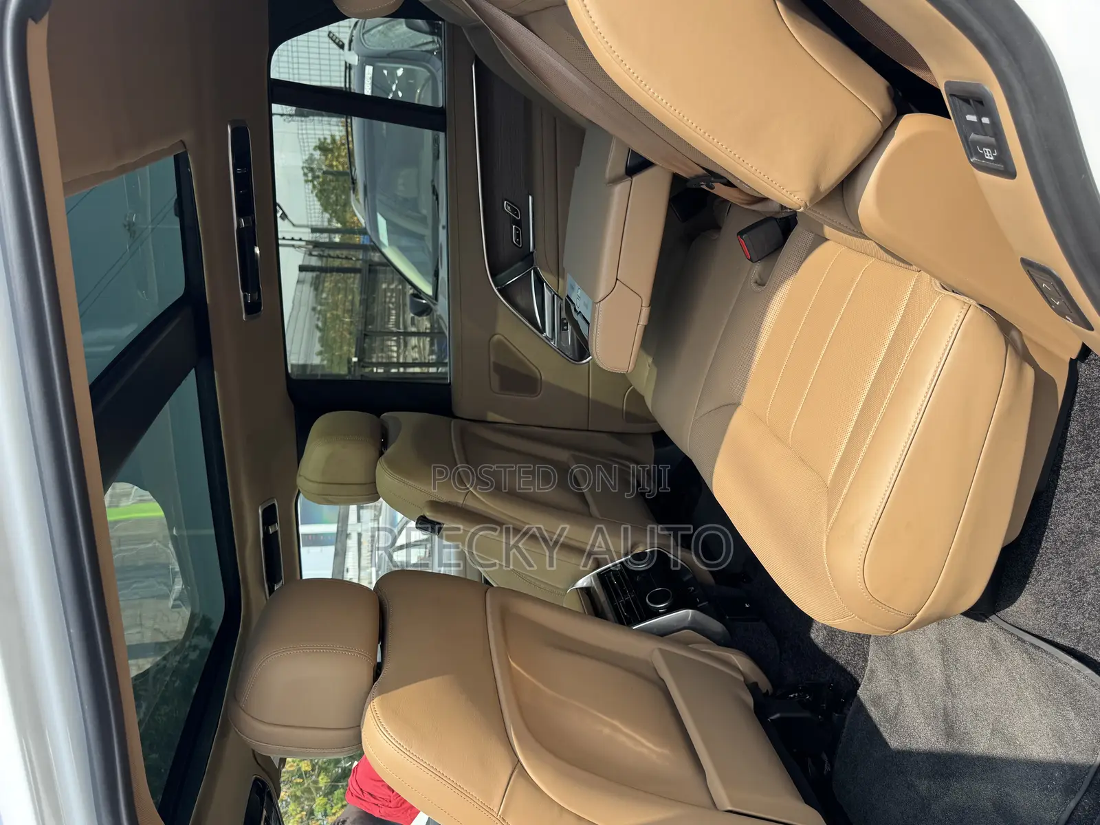 New Land Rover Range Rover P400 SE LWB 7 Seat 2025 White