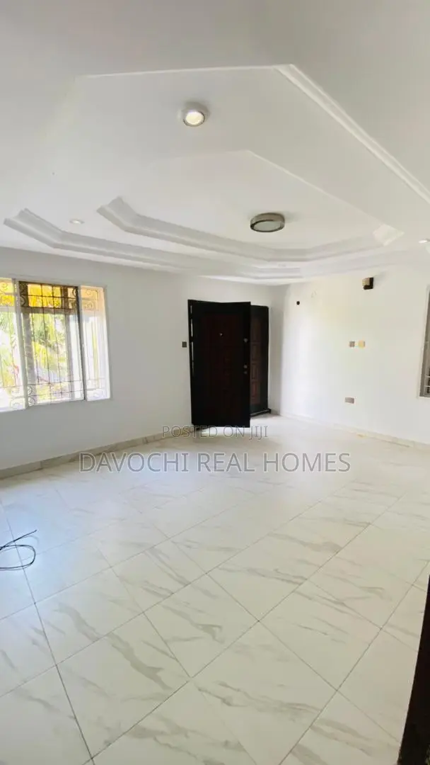 4bdrm Duplex in Freedom Way, Lekki for rent