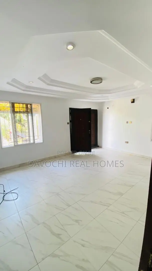 4bdrm Duplex in Freedom Way, Lekki for rent