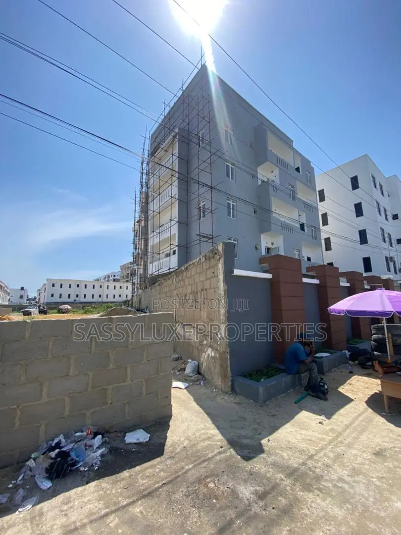 Furnished 2bdrm Maisonette in Ikate, Lekki for sale