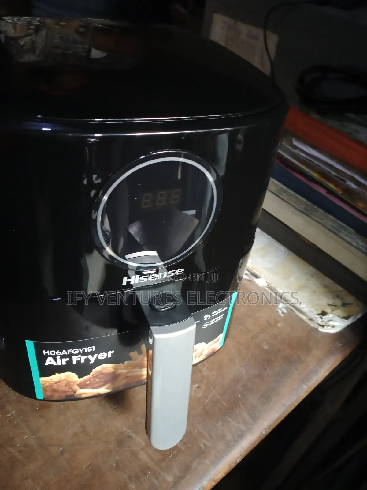 5.2 Liters Hisense Air Fryer, Black Color, 1 Year Warranty