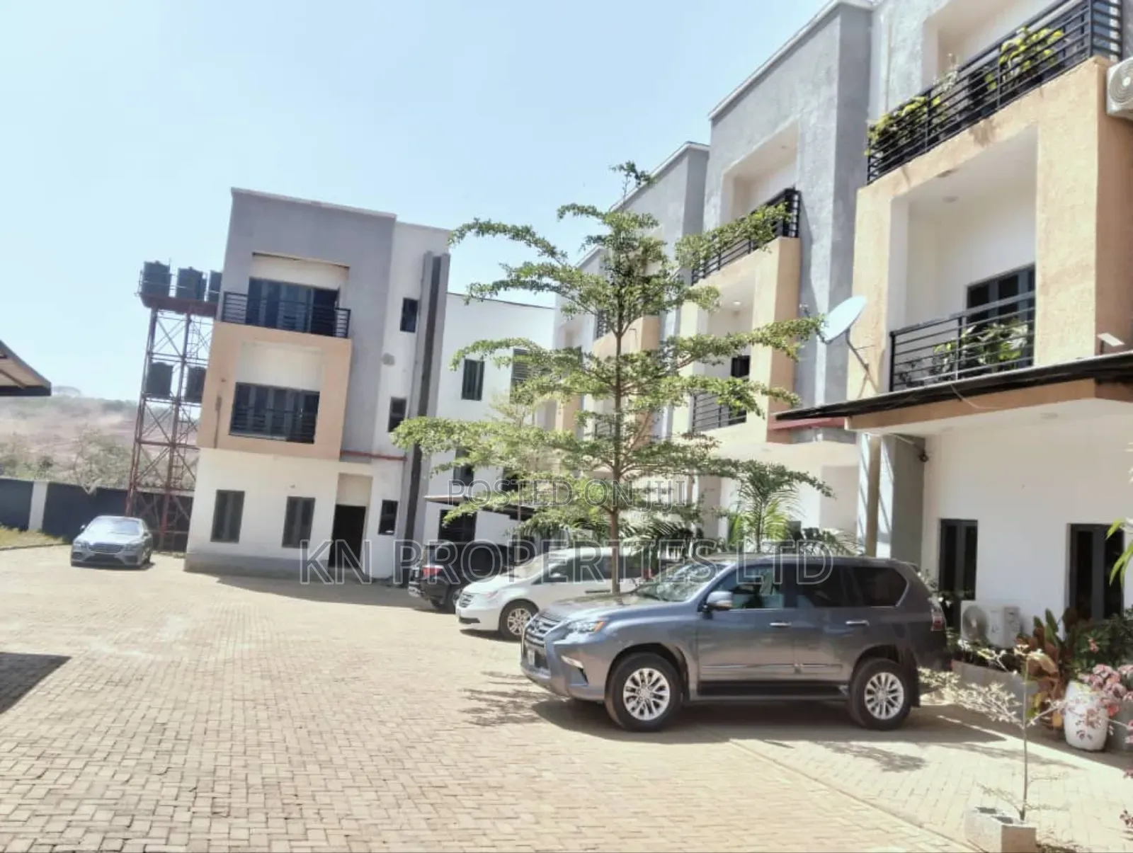 5bdrm Duplex in Gusape Main, Guzape District for rent