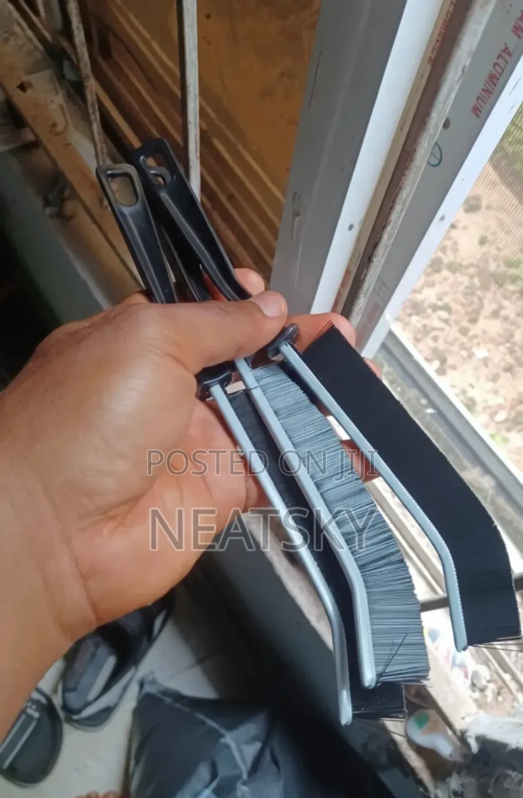 3 Pieces of Corner Brush