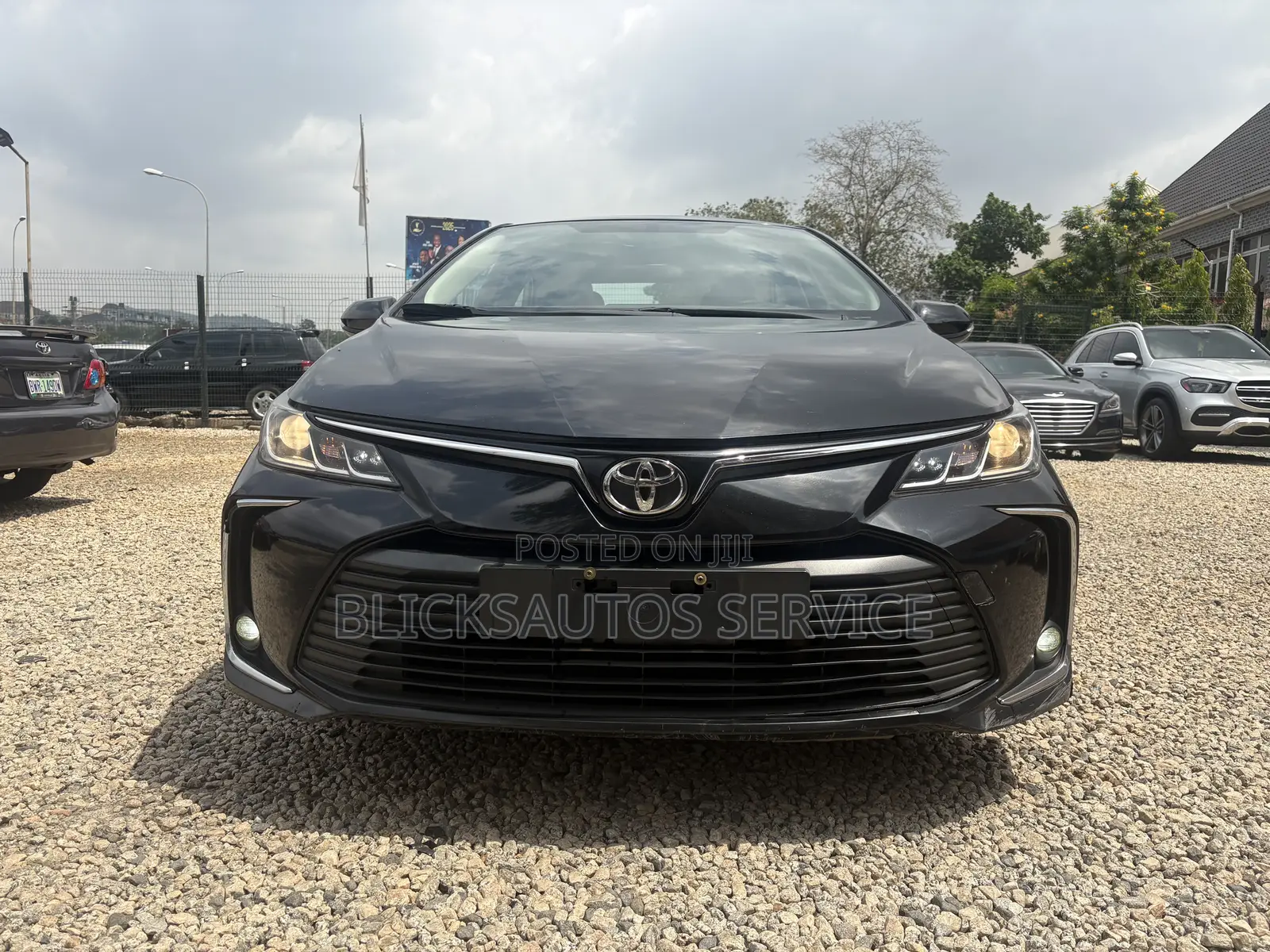 Toyota Corolla XLE 2021 Black