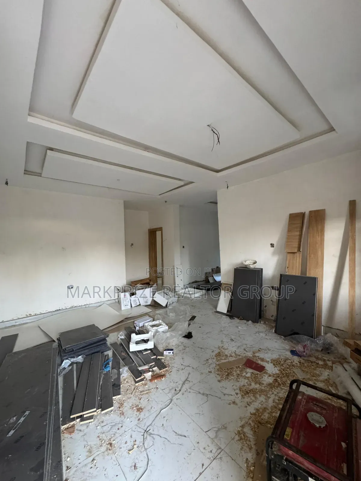 2bdrm Apartment in Yaba for sale