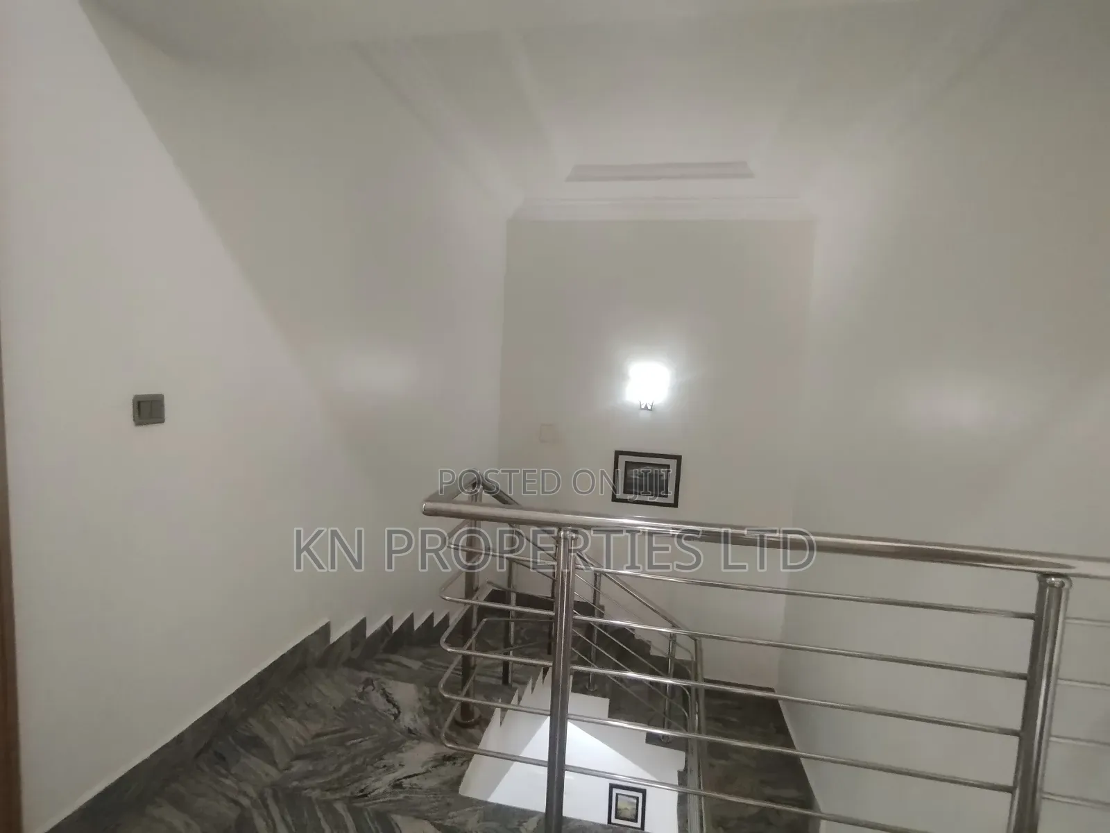 Furnished 4bdrm Duplex in Gusape Main, Guzape District for rent