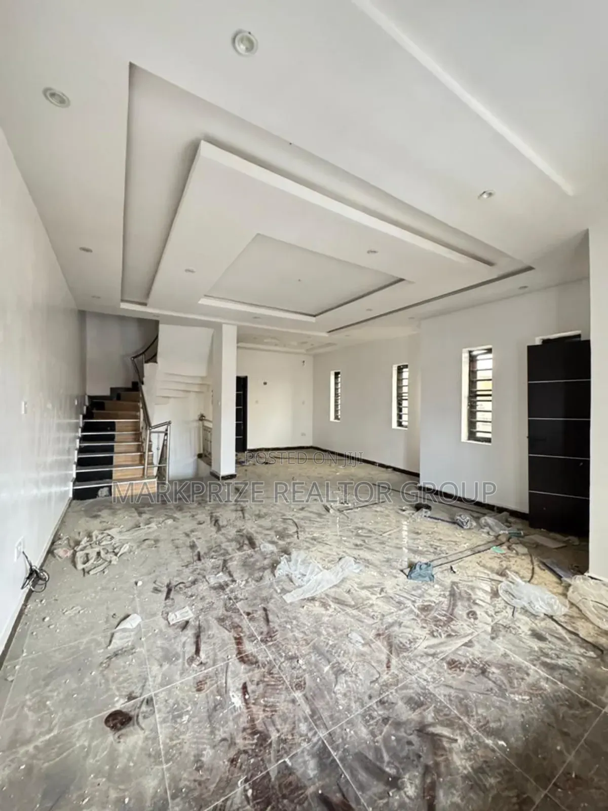 4bdrm Duplex in Surulere for sale