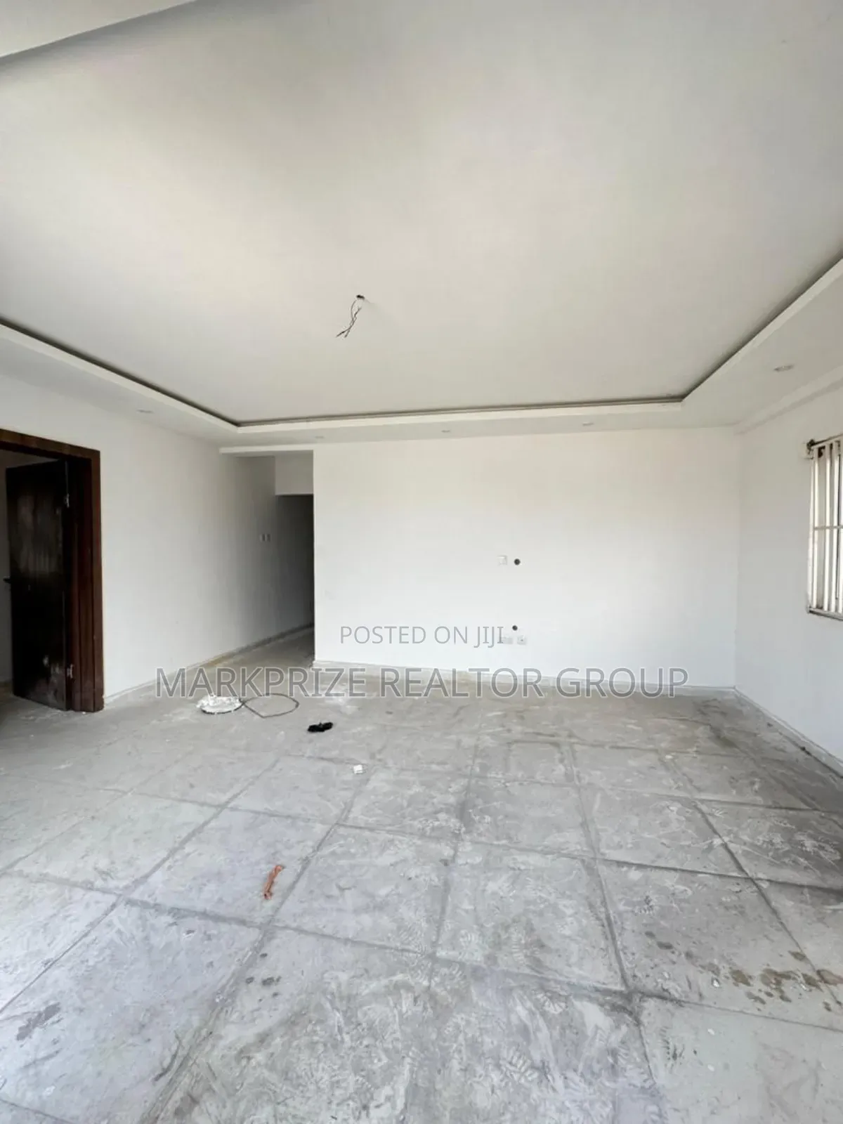 3bdrm Apartment in Surulere for sale