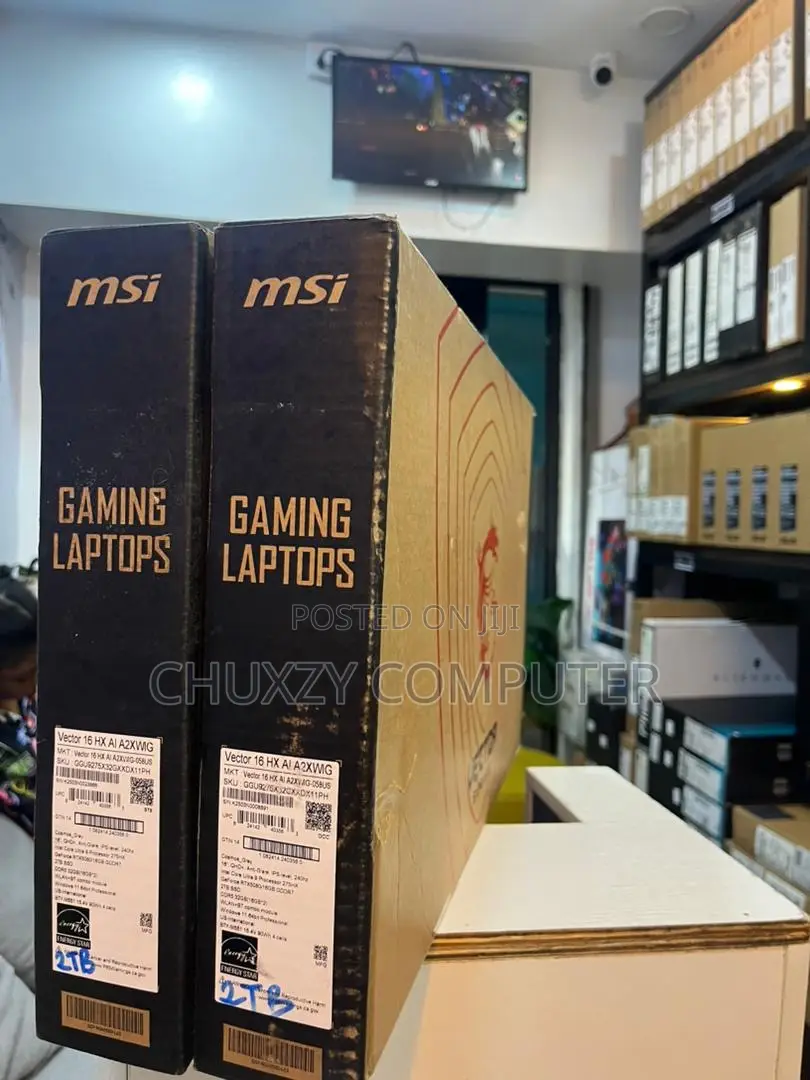 New Laptop MSI Vector 16 HX AI A2XWIG 32GB Intel Core Ultra 9 SSD 2T