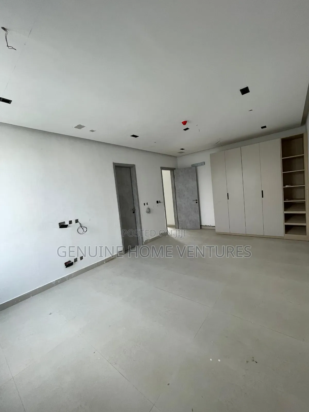 2bdrm Apartment in Lekki Phase 1 for sale