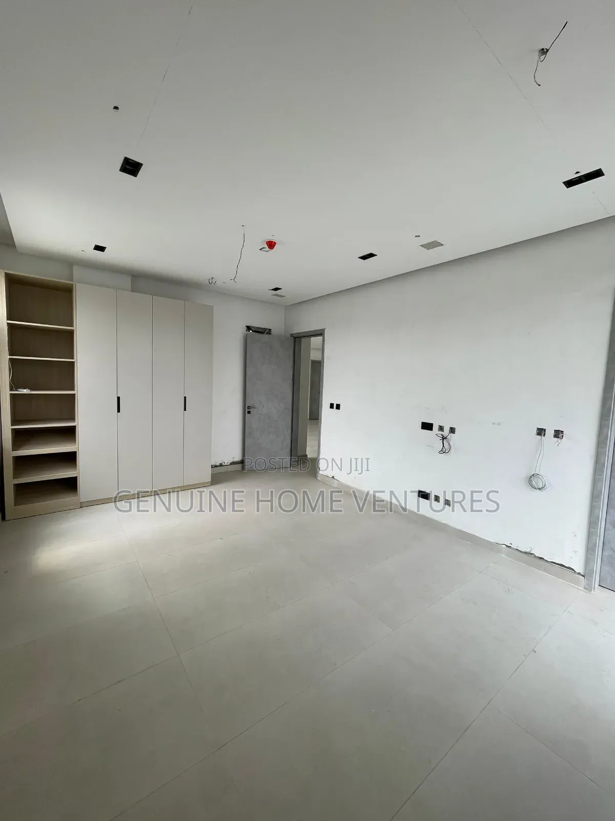 2bdrm Apartment in Lekki Phase 1 for sale