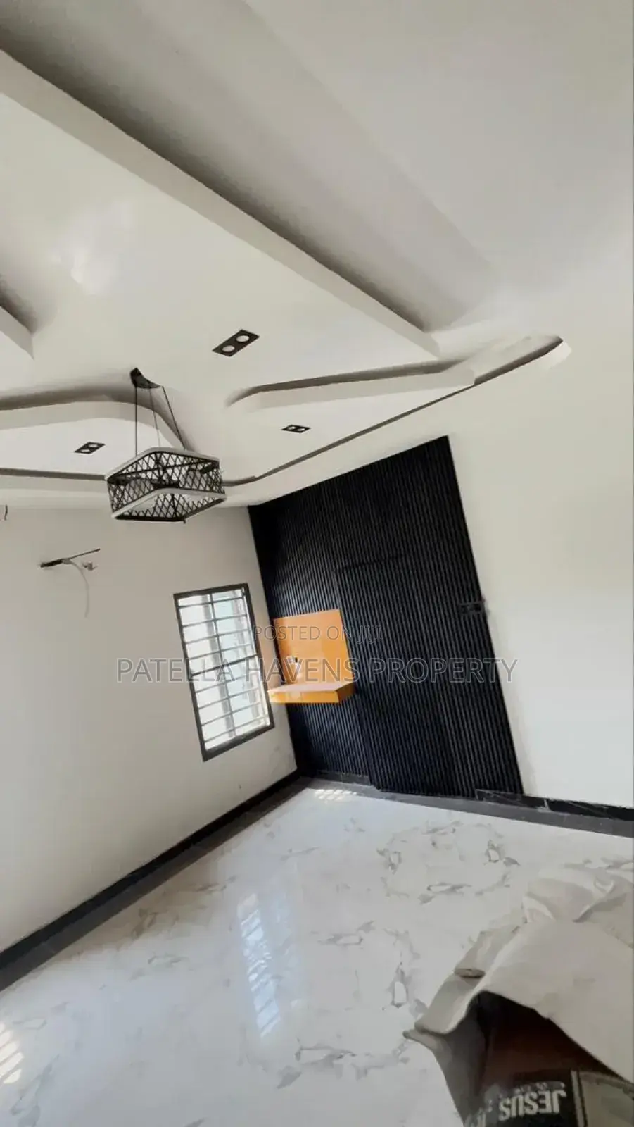 8bdrm Duplex in Wuye for sale