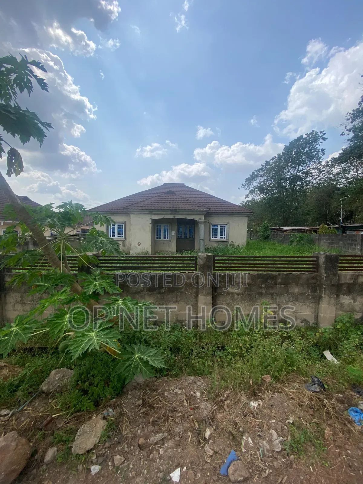 3bdrm Bungalow in Akure for sale